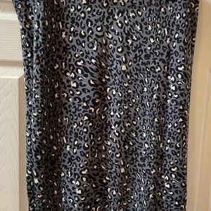 Stretch spotted skirt